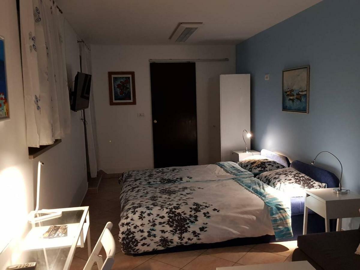 L&M Room PUY Eksteriør bilde